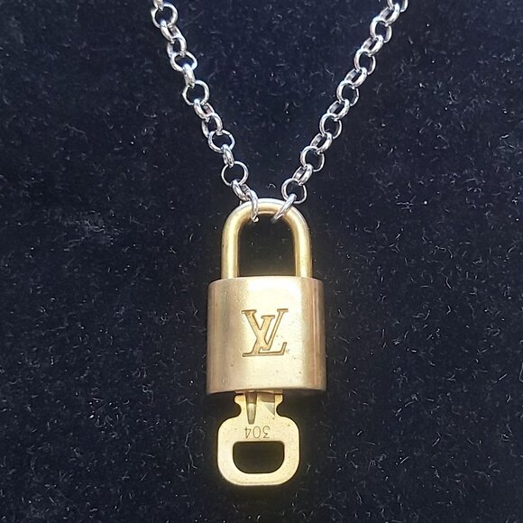 Louis Vuitton GOLD Lock & Key Gold tone Authentic. Number #304 with Chain - Picture 1 of 7